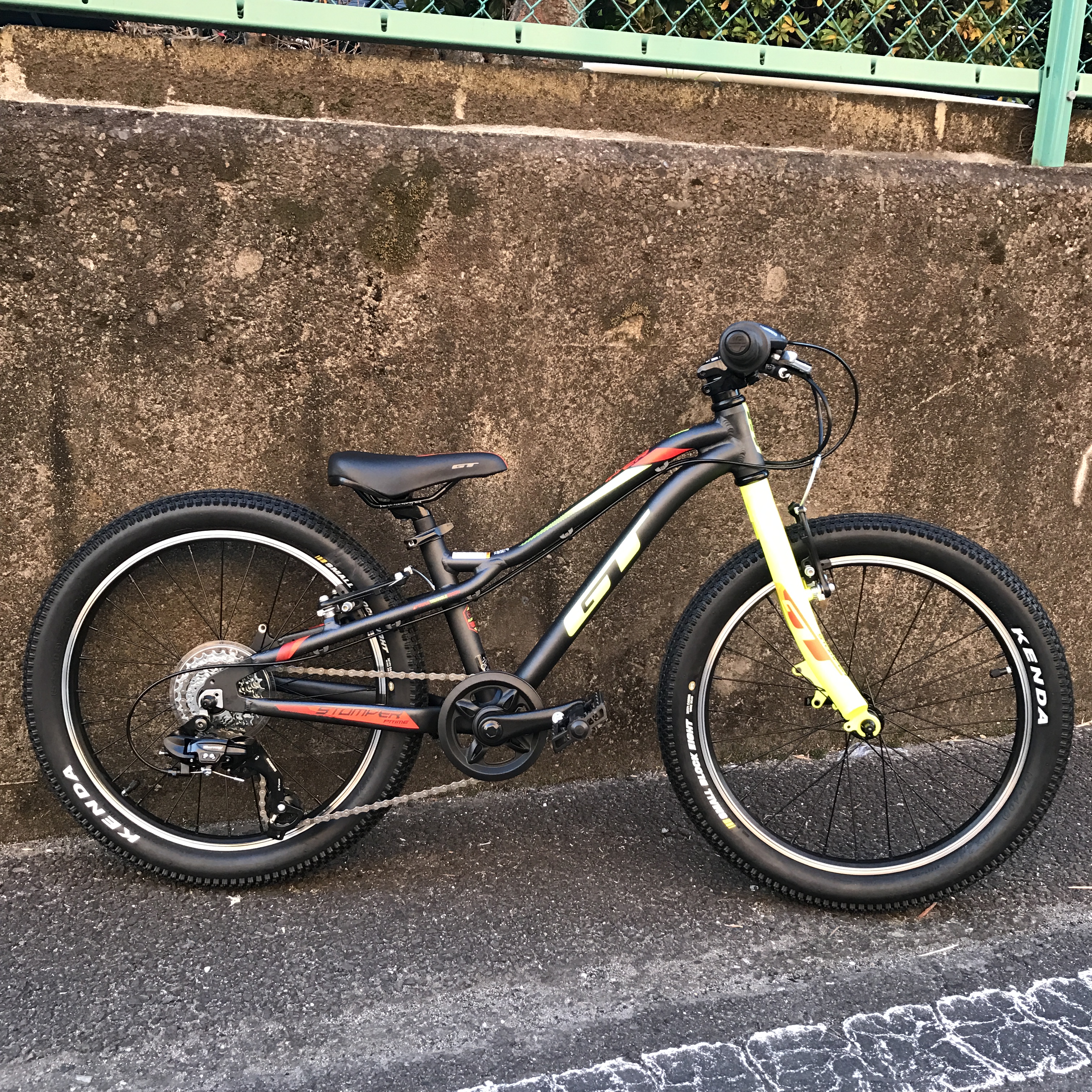 本格派キッズMTB ストンパープライム20